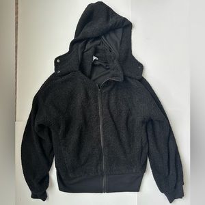 Women’s hooded Terry jacket size medium -so cute! Te verde brand